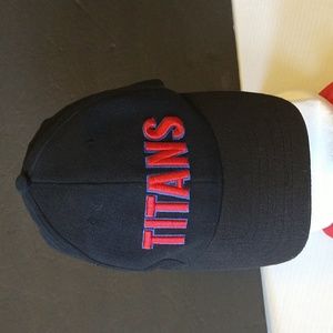 VGUC. Titans black baseball cap.